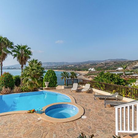 Beach Front Villa Mer Blu By Ezoria Villas Корал-Бэй Экстерьер фото